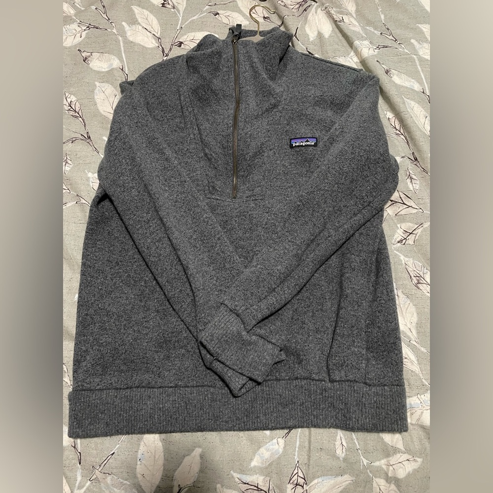 Patagonia quarter zip men’s size M